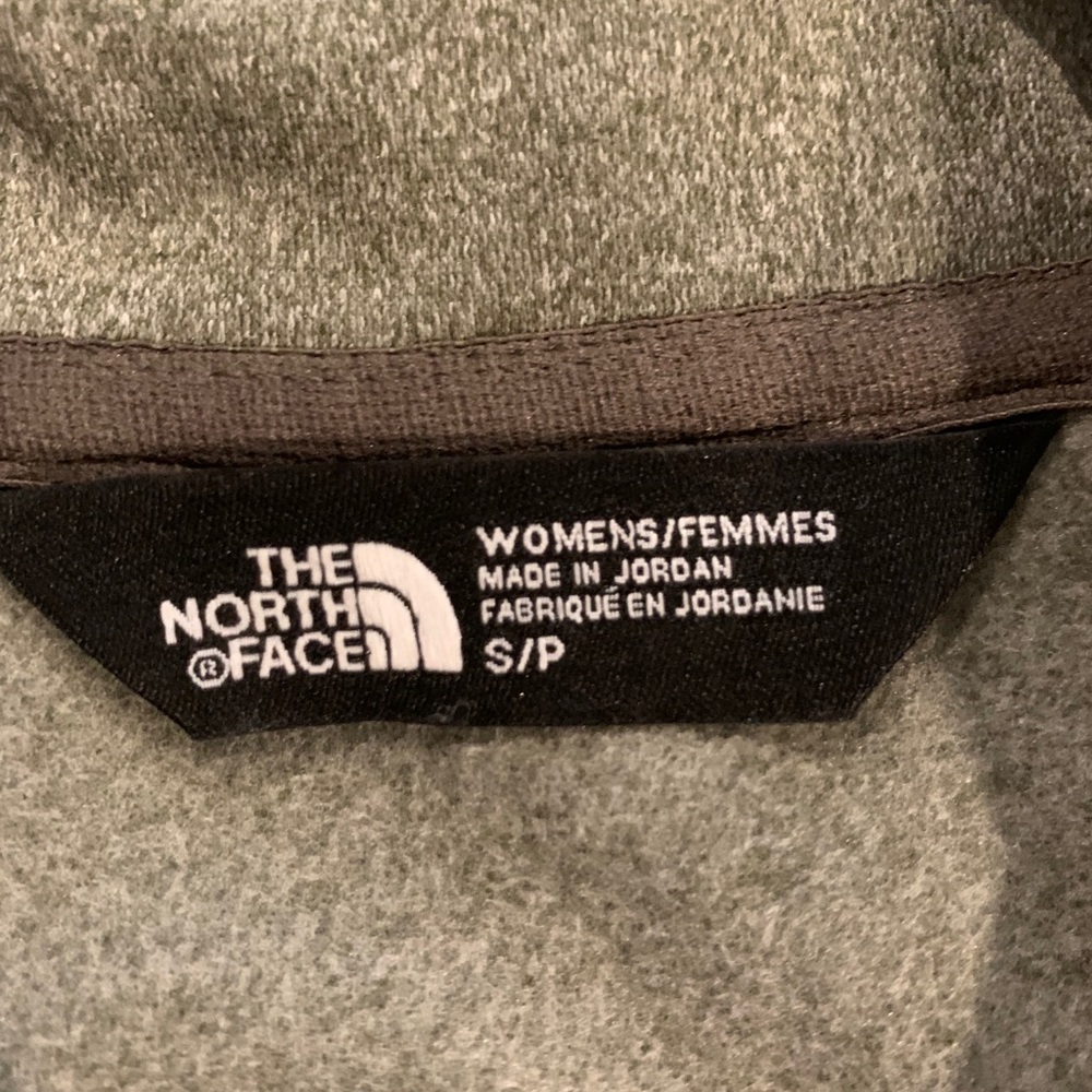 North Face Women’s Tech Glacier 1/4 Zip - Picture 5 of 8